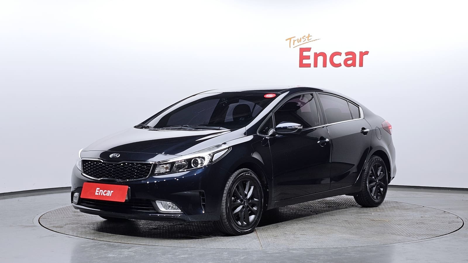 Kia K3 2017 — вид спереди сбоку