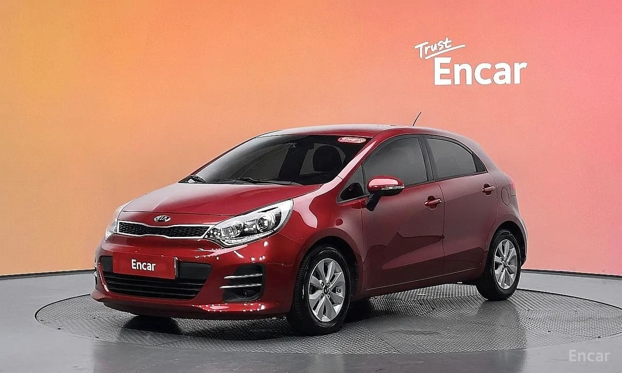 Kia Pride (Rio) 2017 — вид спереди сбоку